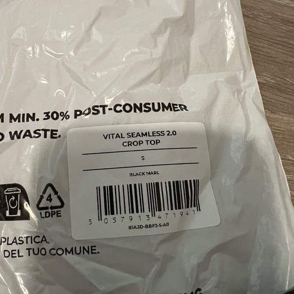 Gymshark Vital Seamless 2.0 Long Sleeve Crop Top - Picture 4 of 4